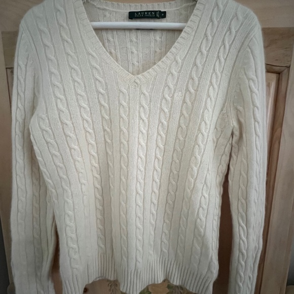 Ralph Lauren Cashmere Sweater - Picture 1 of 3